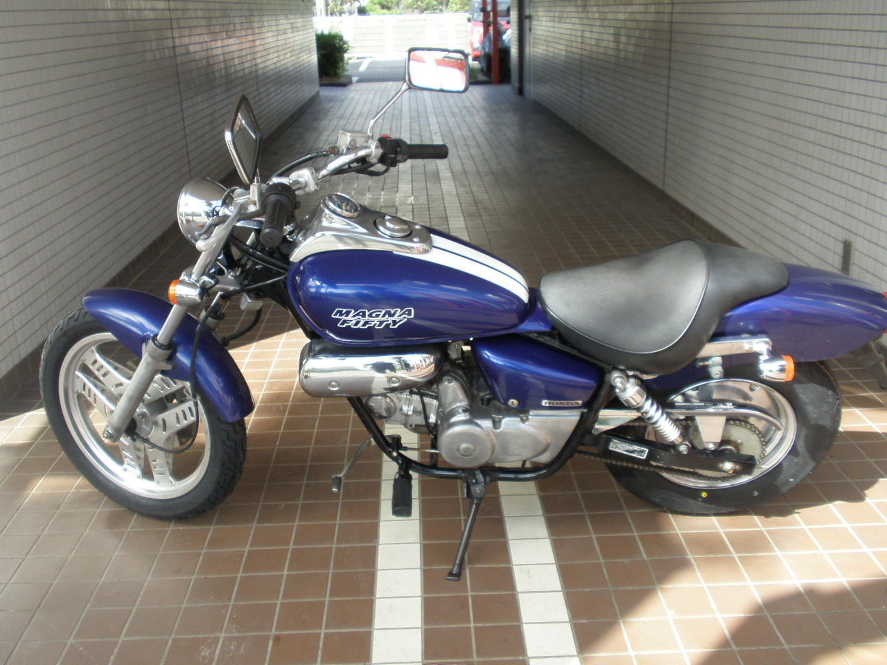 HONDA MAGNA FIFTY マグナ50 Honda | バイク製品アーカイブ 「マグナ フィフティ」